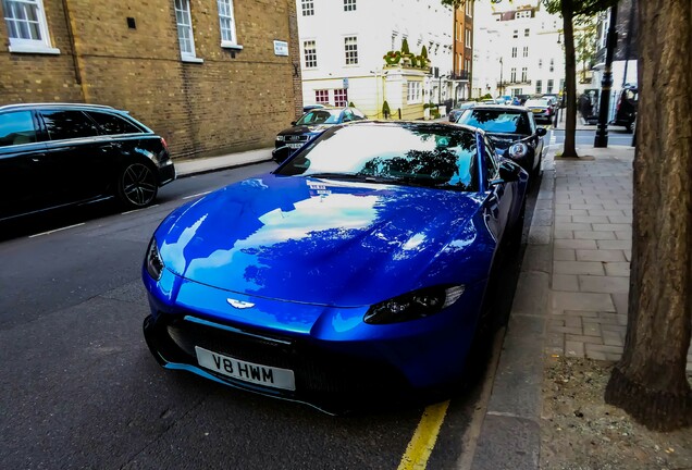 Aston Martin V8 Vantage 2018