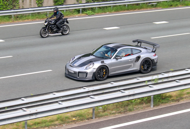 Porsche 991 GT2 RS Weissach Package