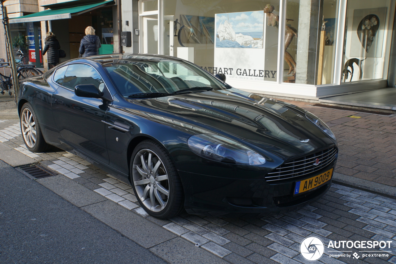 Aston Martin DB9