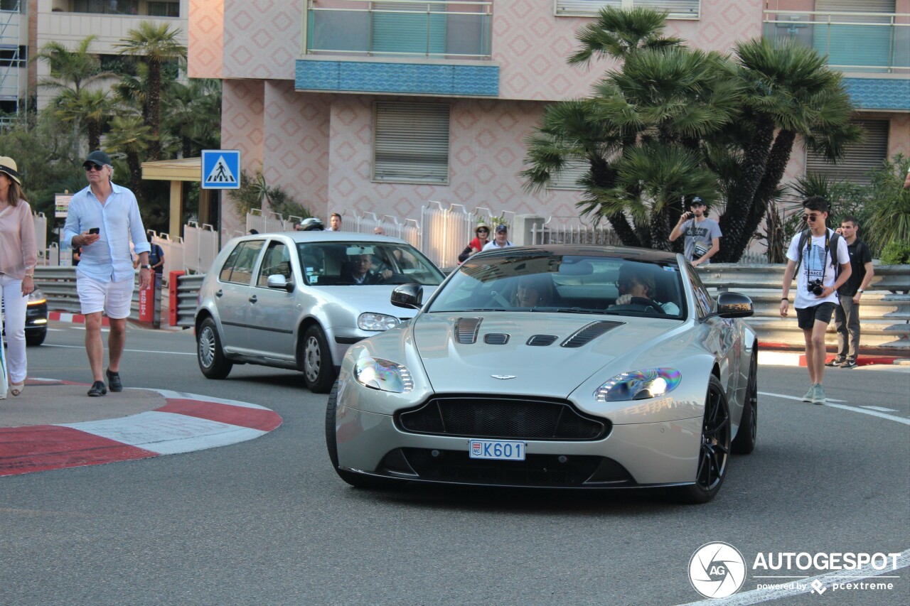 Aston Martin V12 Vantage S