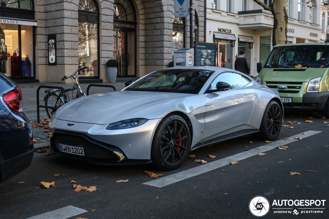 Aston Martin V8 Vantage 2018