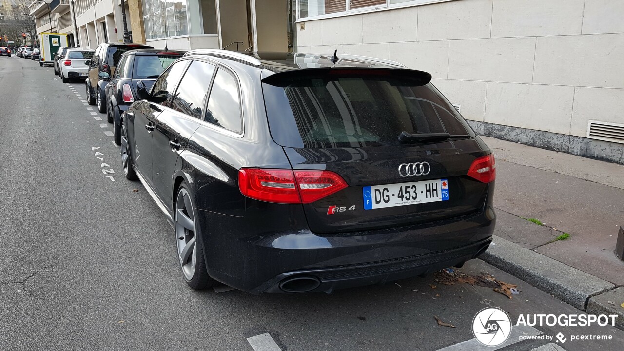 Audi RS4 Avant B8