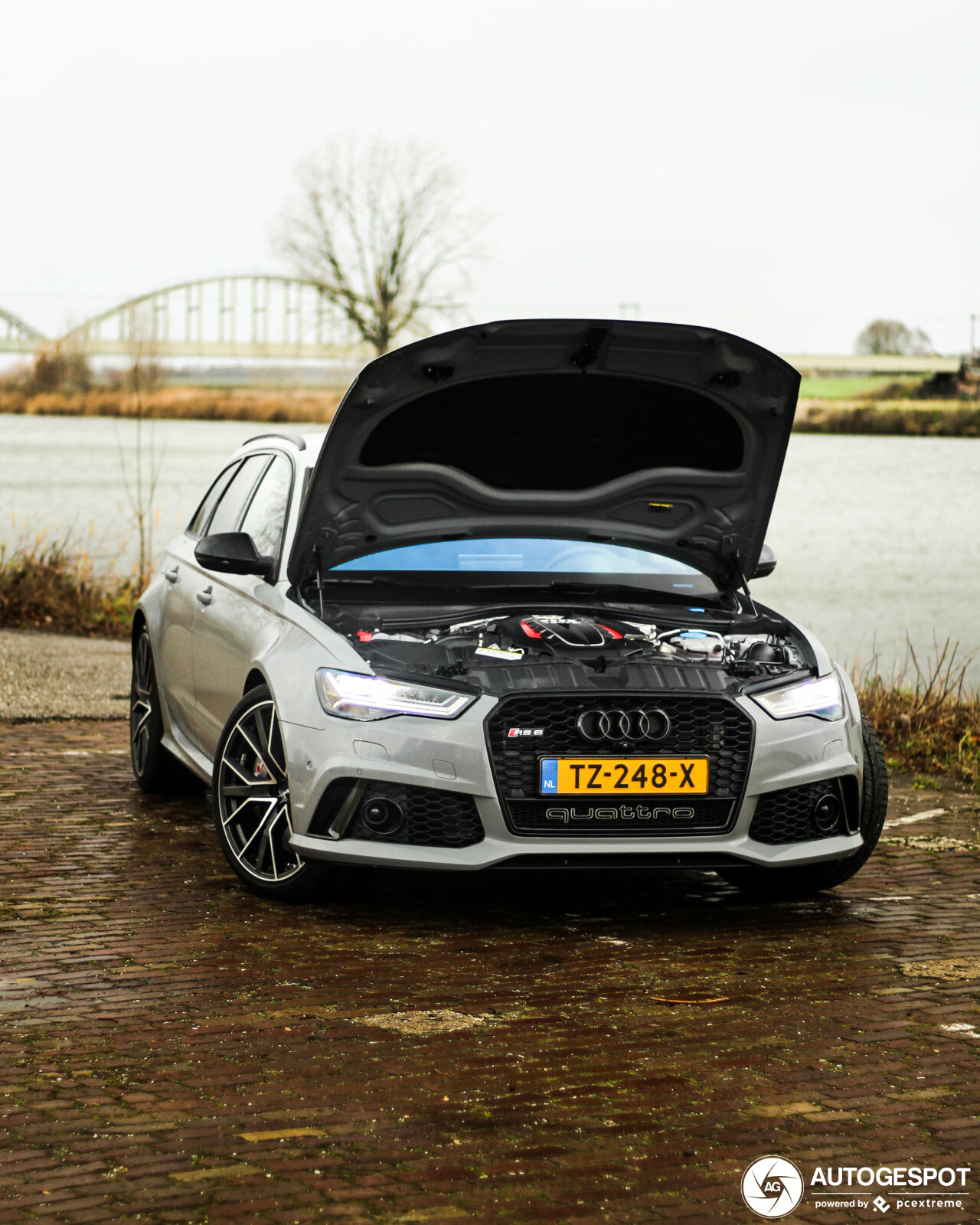 Audi RS6 Avant C7 2015