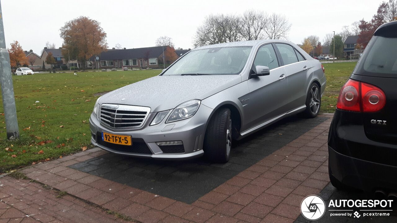 Mercedes-Benz E 63 AMG W212 V8 Biturbo