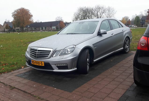 Mercedes-Benz E 63 AMG W212 V8 Biturbo