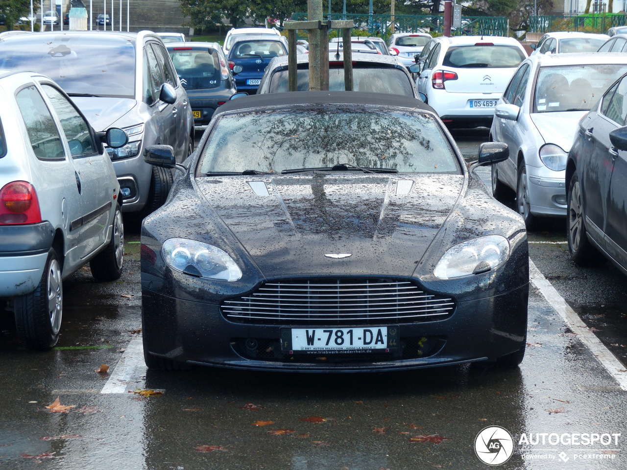 Aston Martin V8 Vantage Roadster