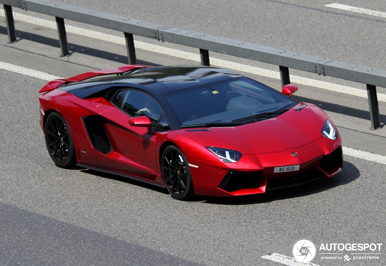 Lamborghini Aventador LP700-4