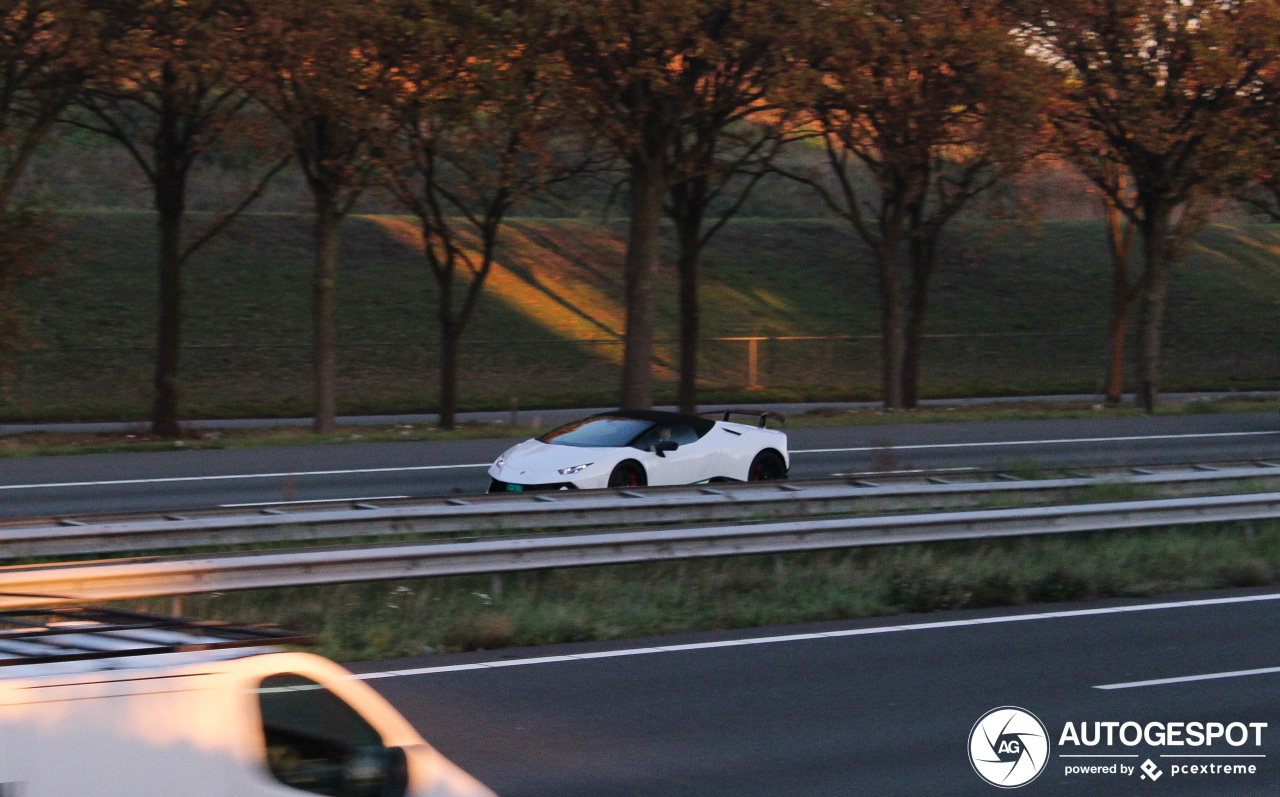 Lamborghini Huracán LP640-4 Performante Spyder