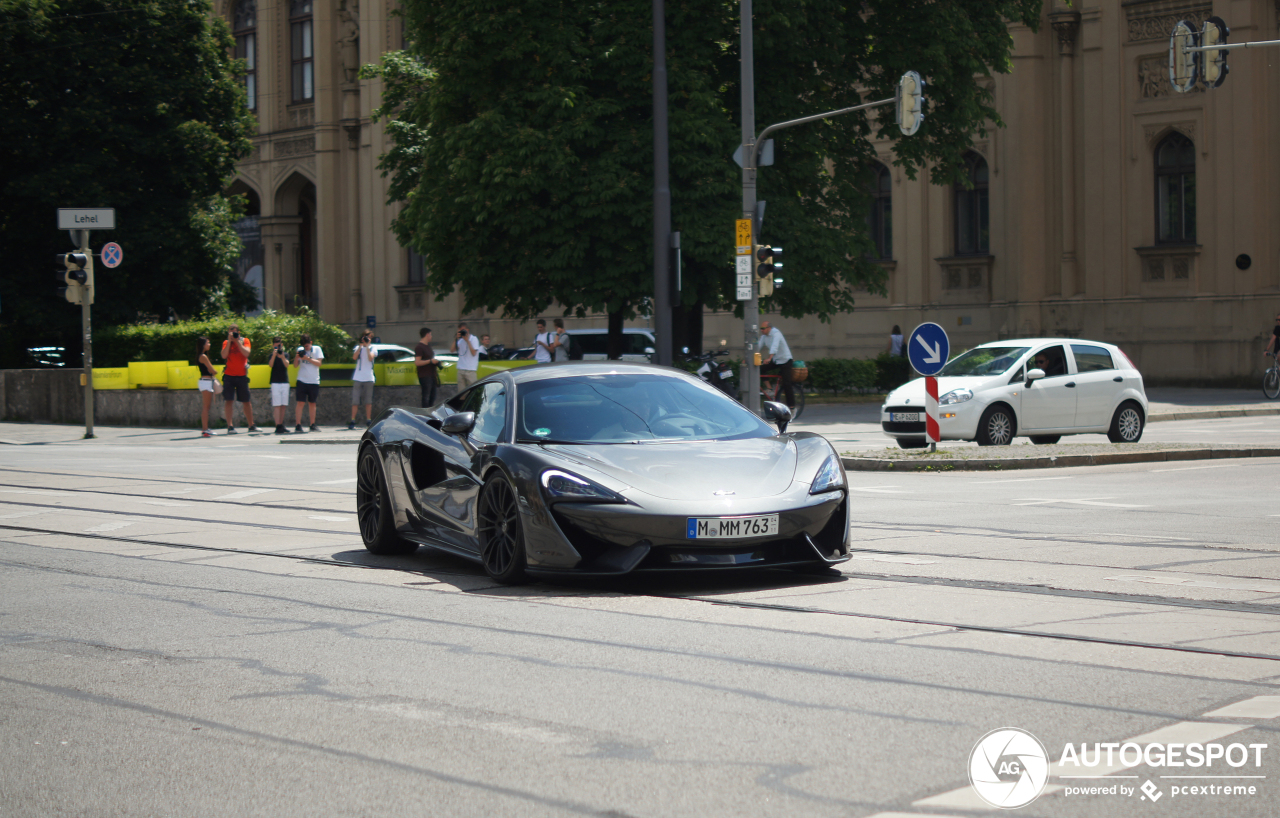 McLaren 570S