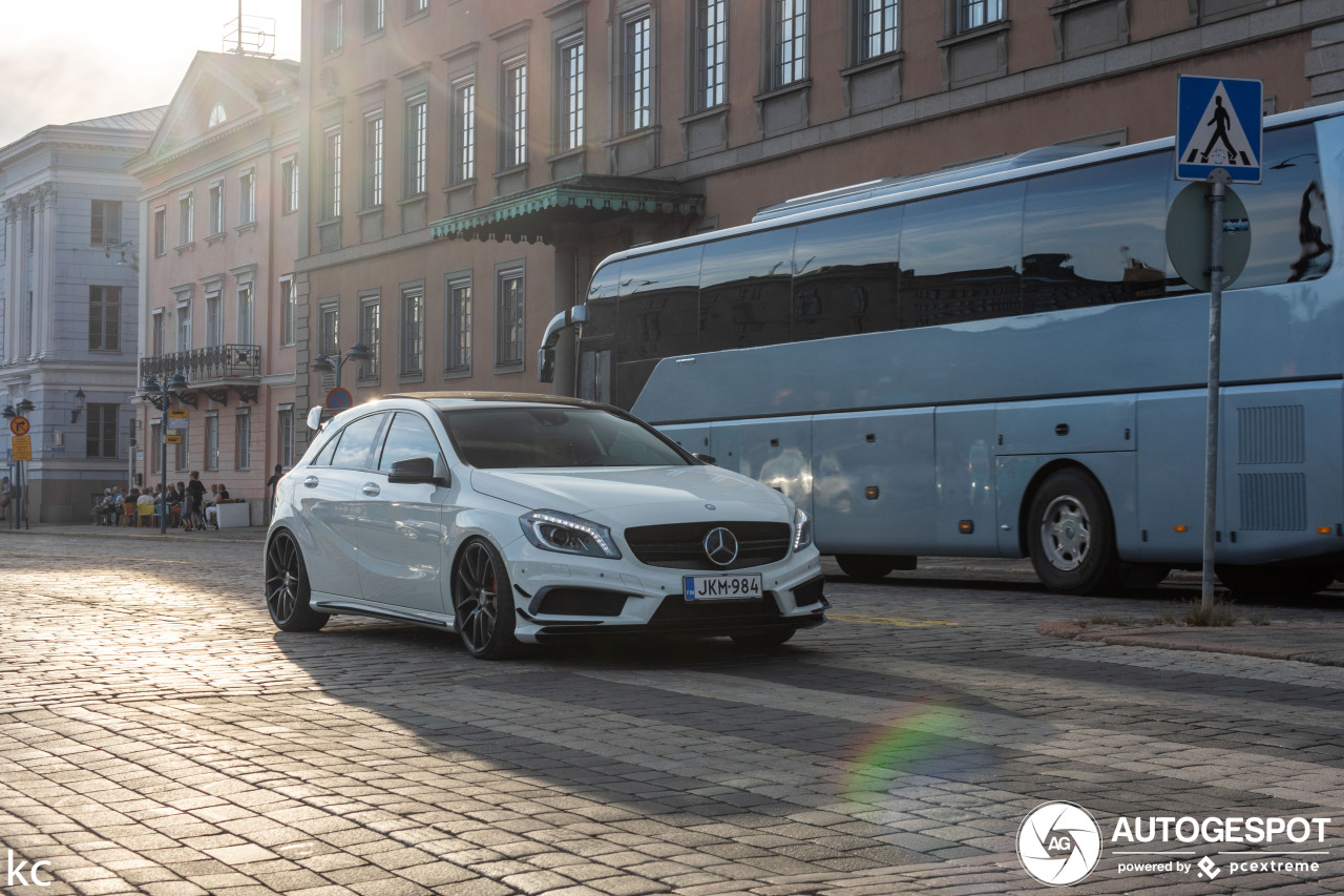 Mercedes-Benz A 45 AMG