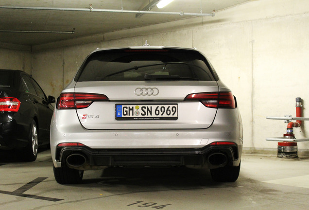 Audi RS4 Avant B9