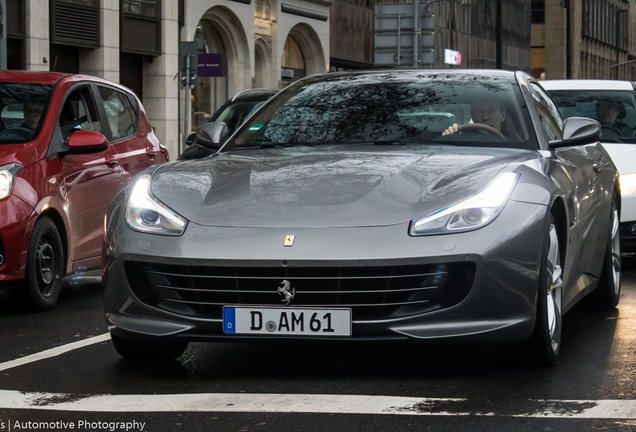 Ferrari GTC4Lusso