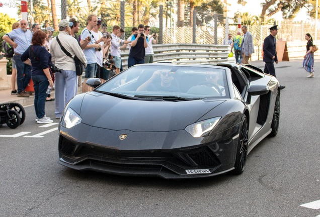 Lamborghini Aventador S LP740-4 Roadster