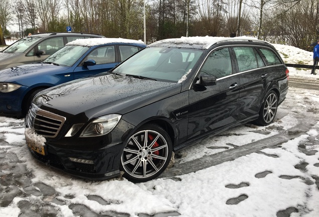 Mercedes-Benz E 63 AMG S212 V8 Biturbo