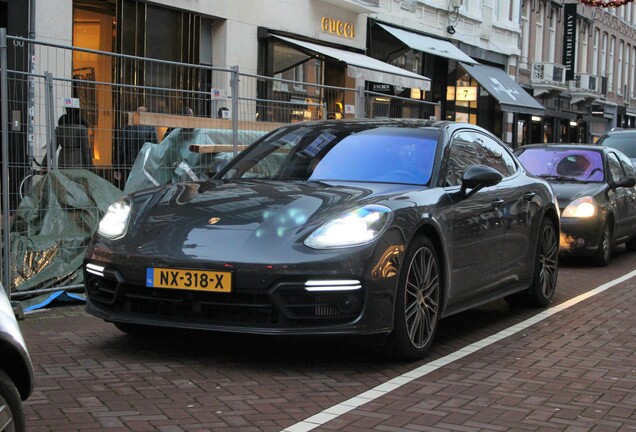 Porsche 971 Panamera Turbo