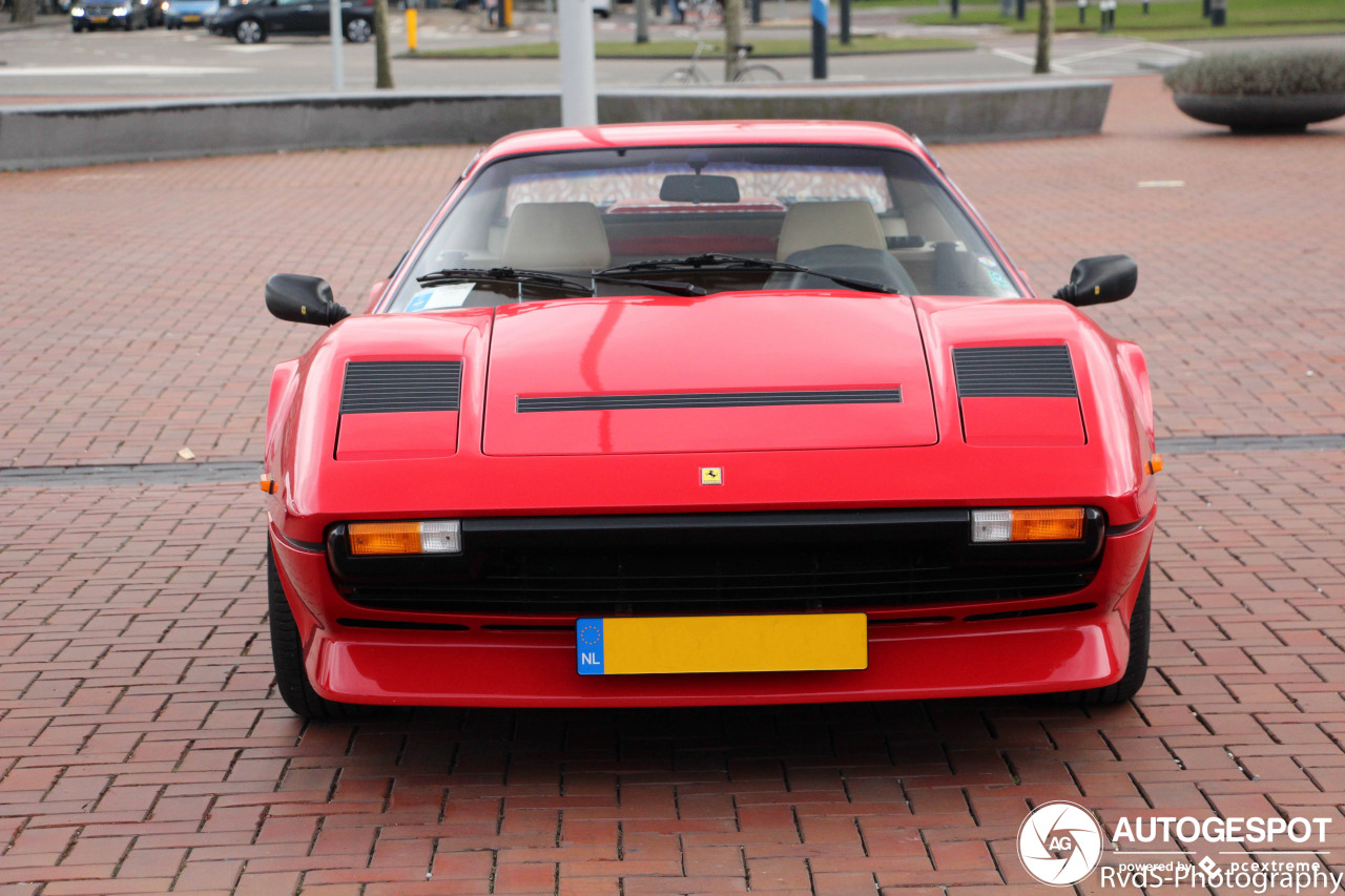 Ferrari 208 GTB Turbo