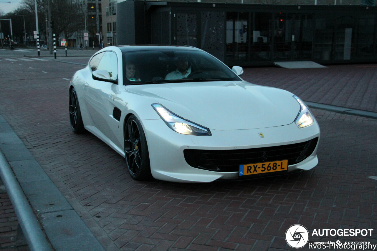 Ferrari GTC4Lusso