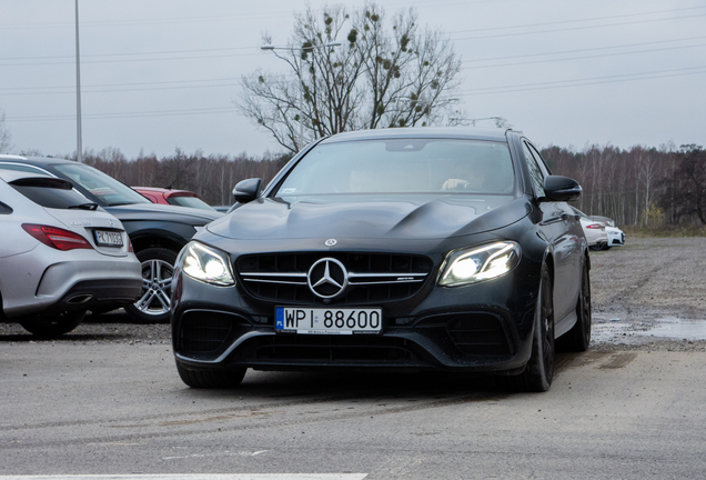 Mercedes-AMG E 63 S W213