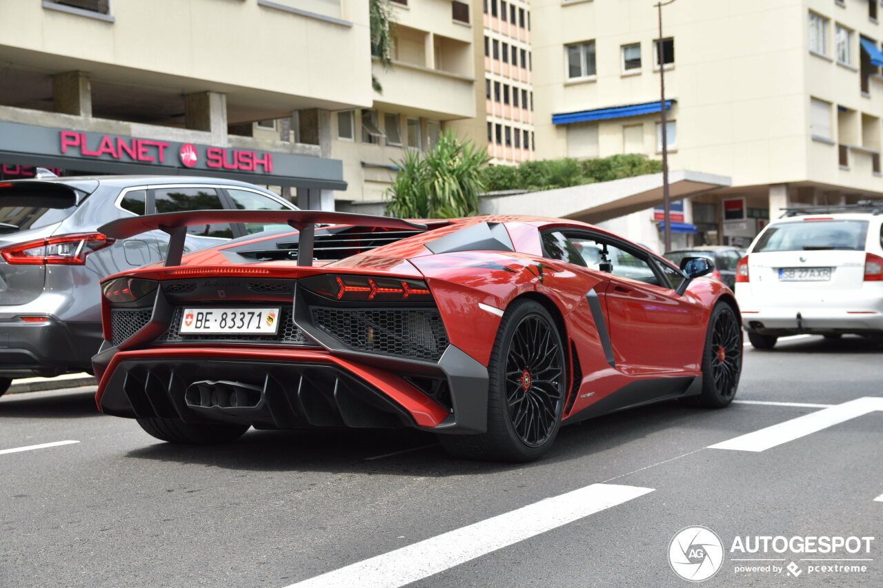 Lamborghini Aventador LP750-4 SuperVeloce