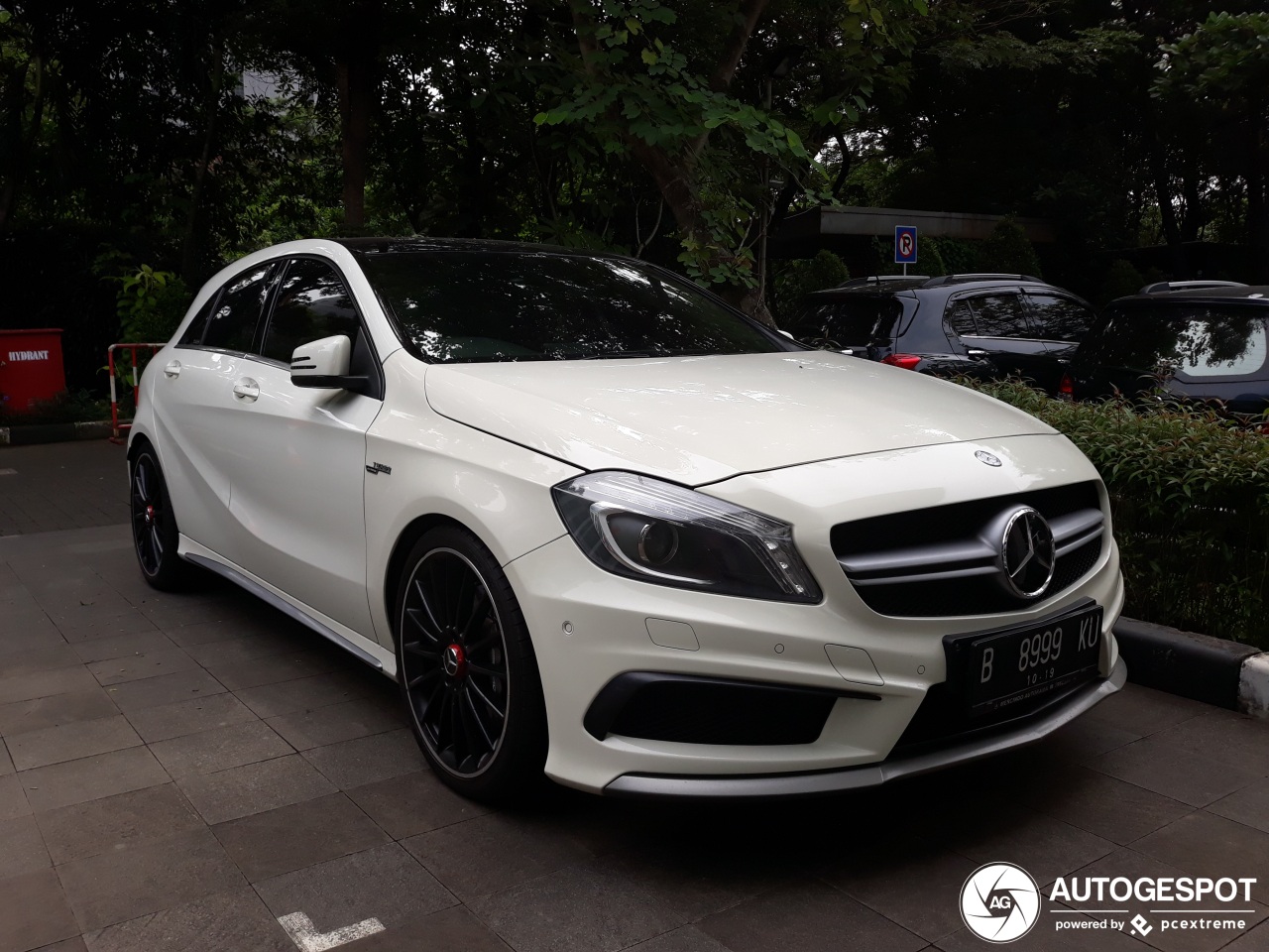 Mercedes-Benz A 45 AMG