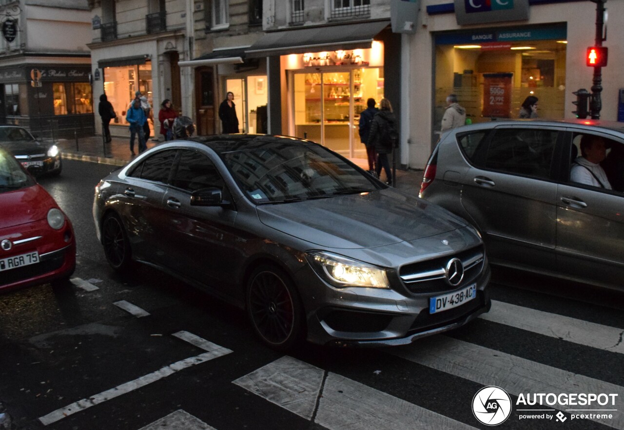 Mercedes-Benz CLA 45 AMG C117