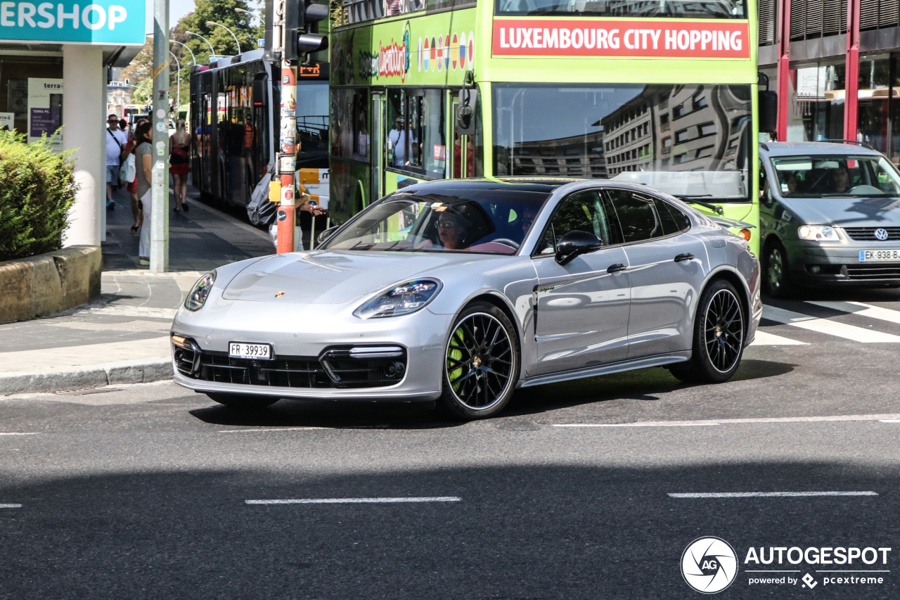 Porsche 971 Panamera Turbo S E-Hybrid