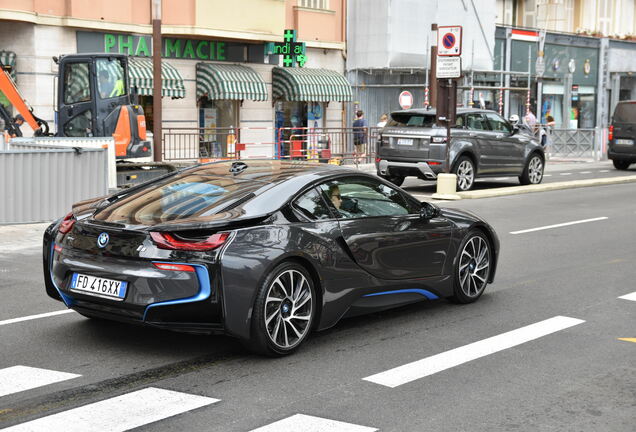 BMW i8