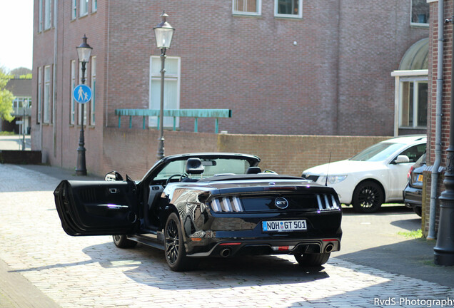 Ford Mustang GT Convertible 2015