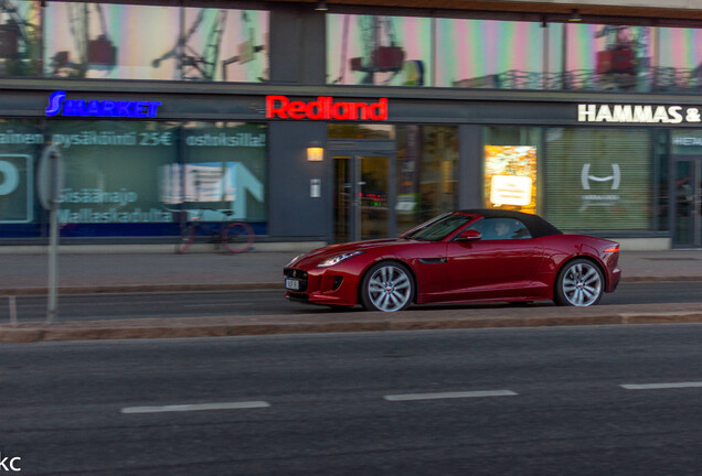 Jaguar F-TYPE S AWD Convertible