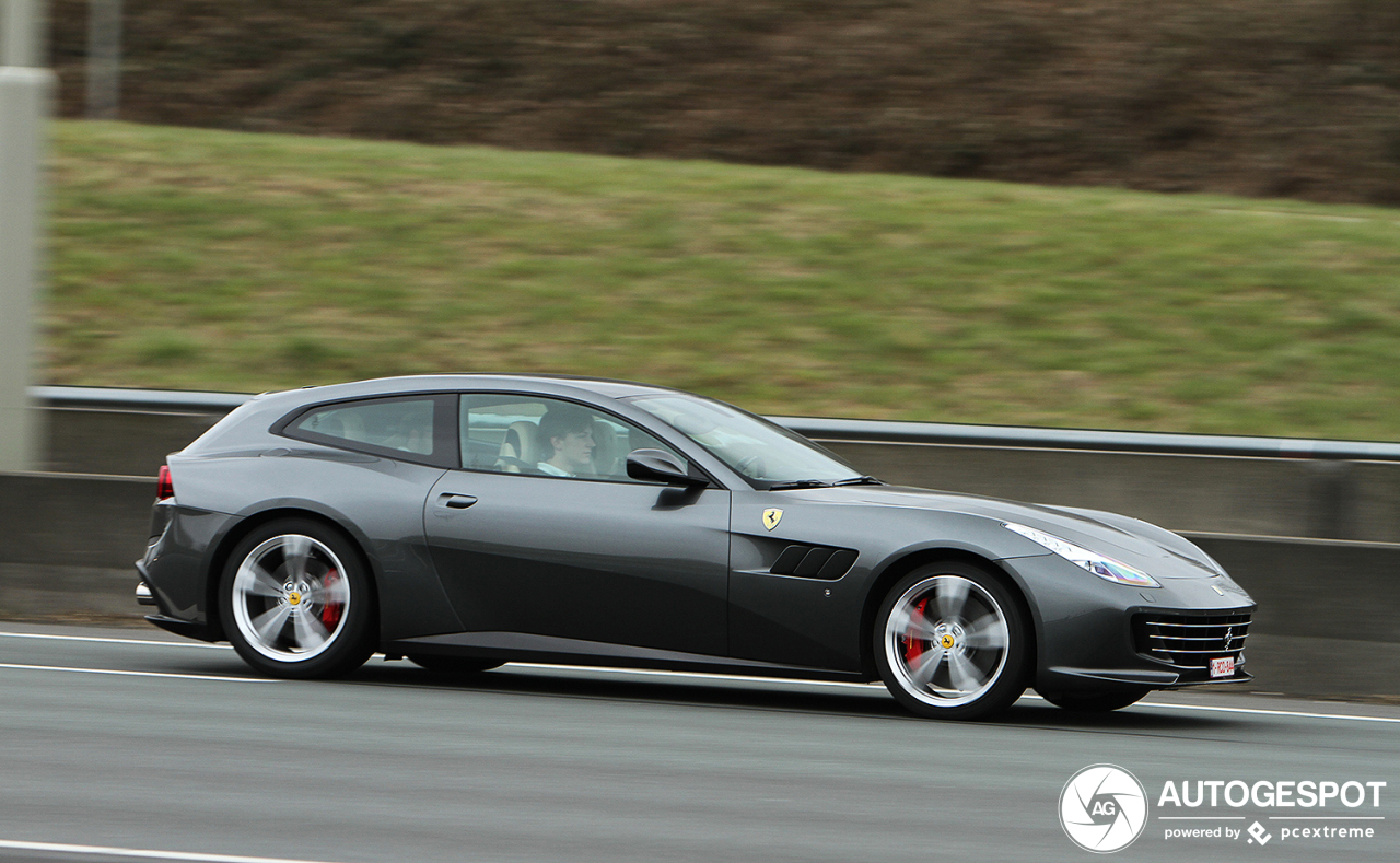 Ferrari GTC4Lusso