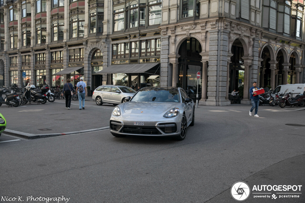 Porsche 971 Panamera Turbo S E-Hybrid Sport Turismo