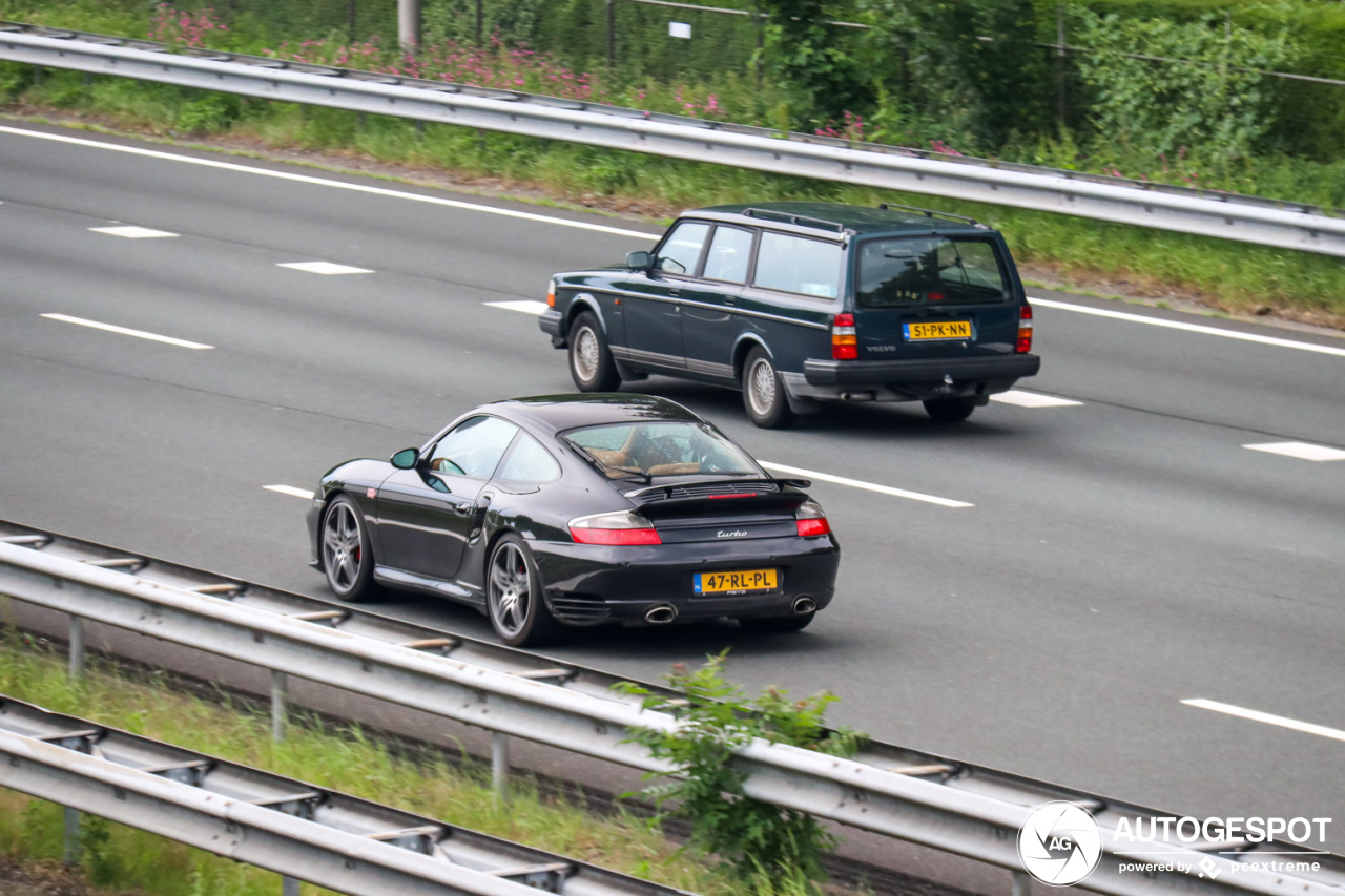 Porsche 996 Turbo