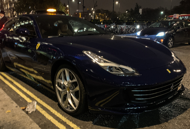 Ferrari GTC4Lusso T