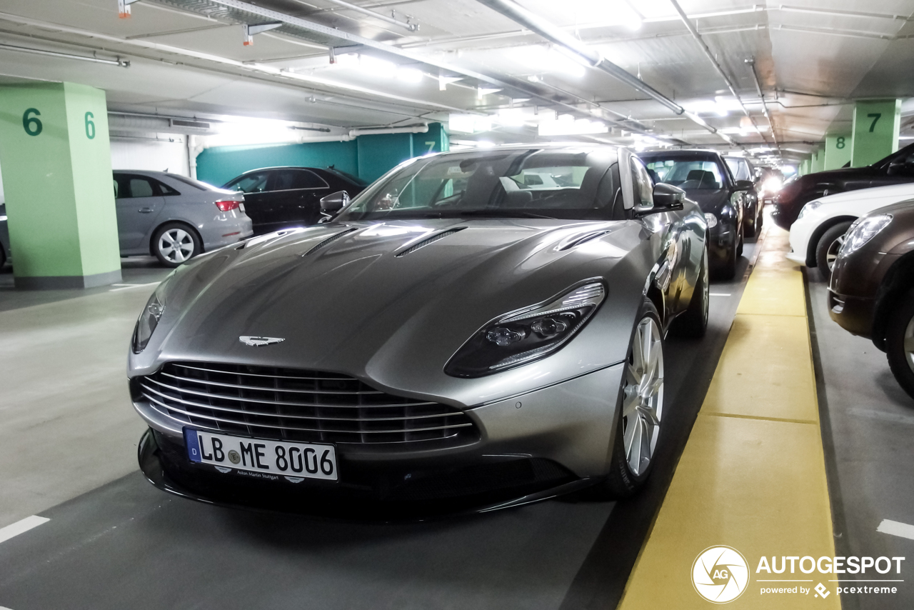 Aston Martin DB11