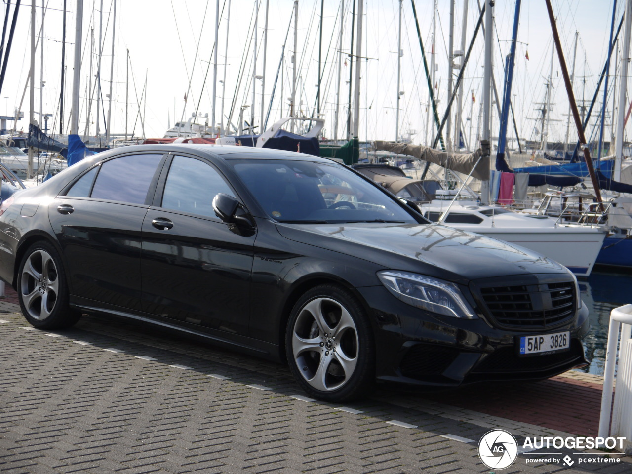 Mercedes-Benz Brabus S B63-650 V222