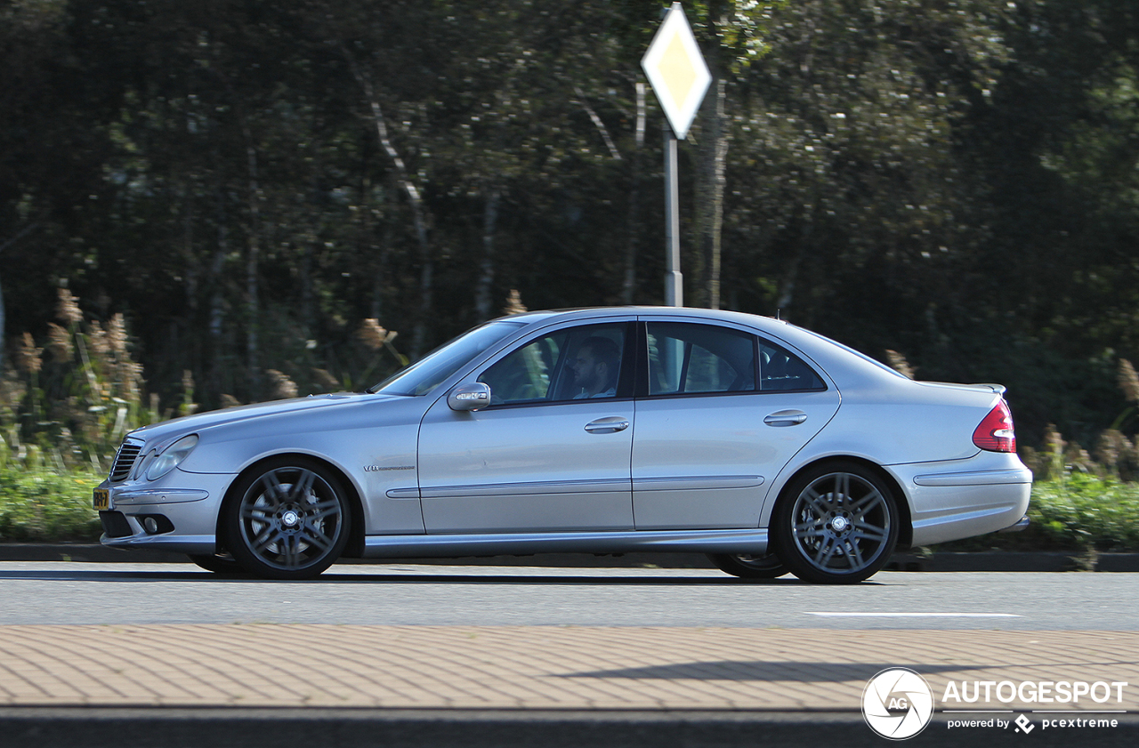 Mercedes-Benz E 55 AMG