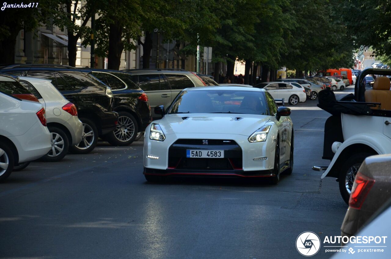 Nissan GT-R 2011 Nismo