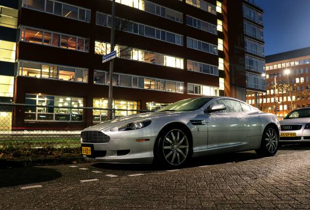 Aston Martin DB9