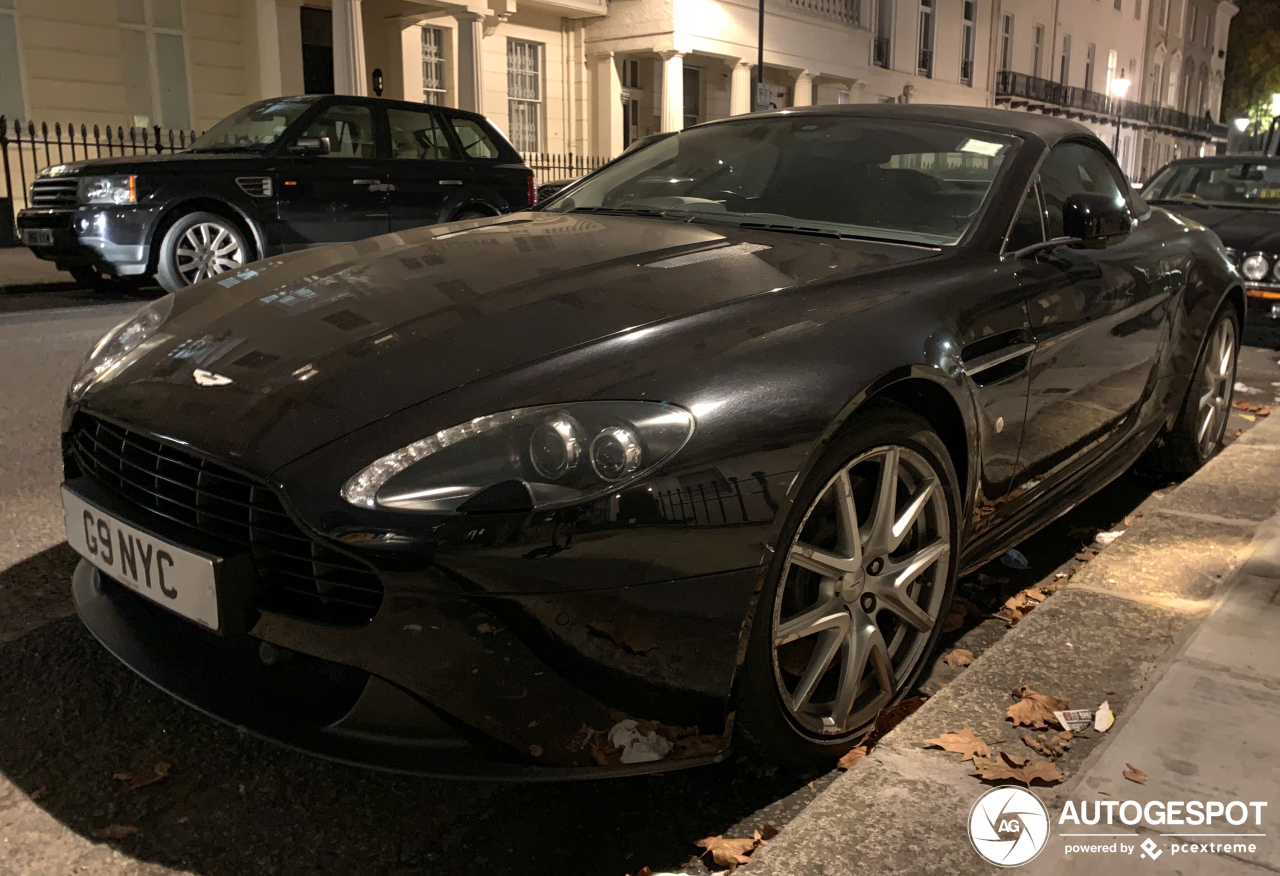 Aston Martin V8 Vantage Roadster 2012