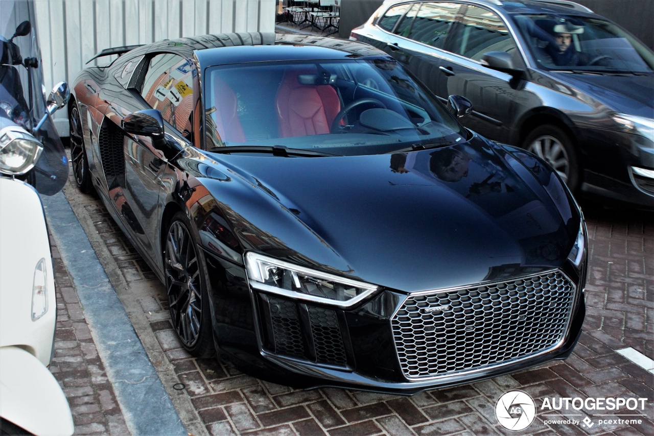 Audi R8 V10 Plus 2015