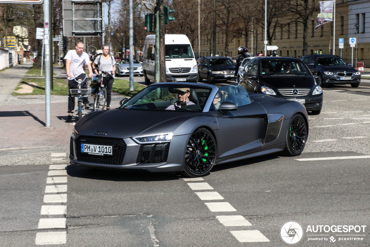 Audi R8 V10 Spyder 2016