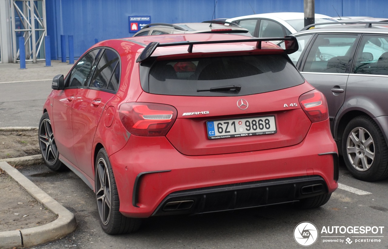 Mercedes-AMG A 45 W176 2015