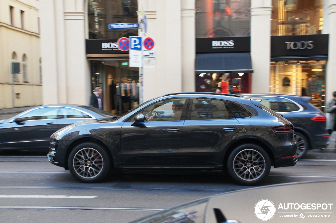 Porsche 95B Macan Turbo