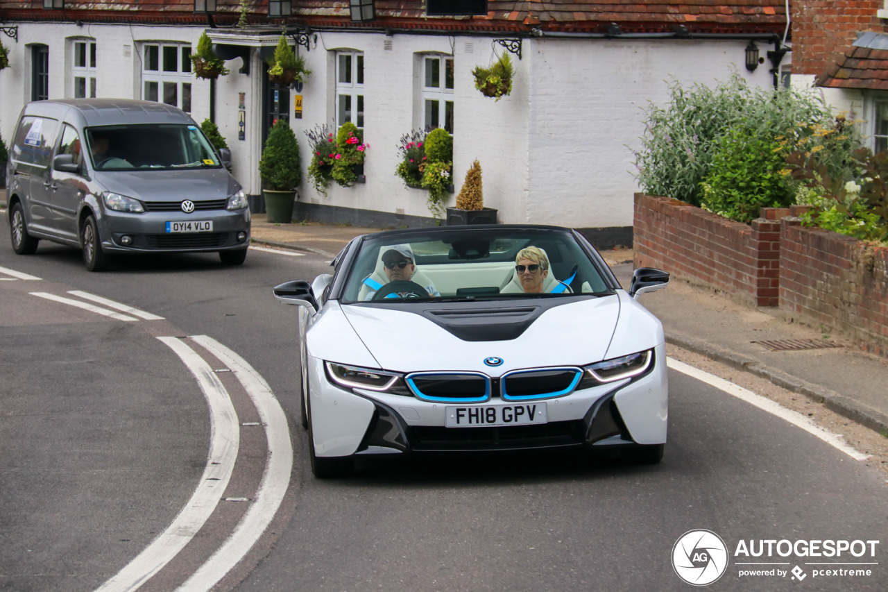 BMW i8 Roadster