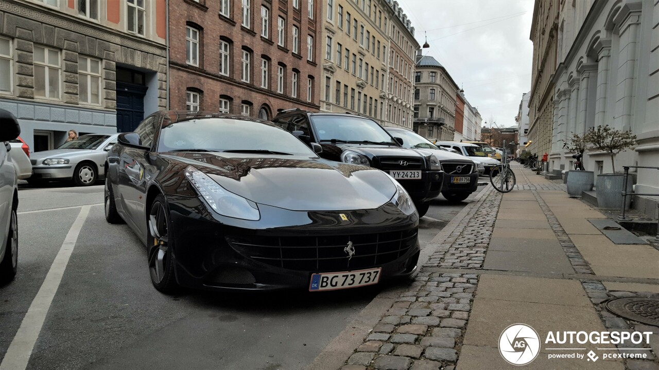 Ferrari FF