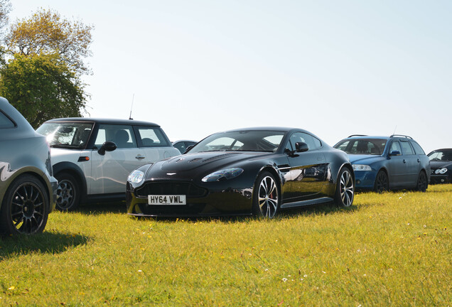 Aston Martin V12 Vantage S