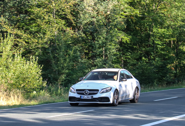 Mercedes-AMG C 63 S W205