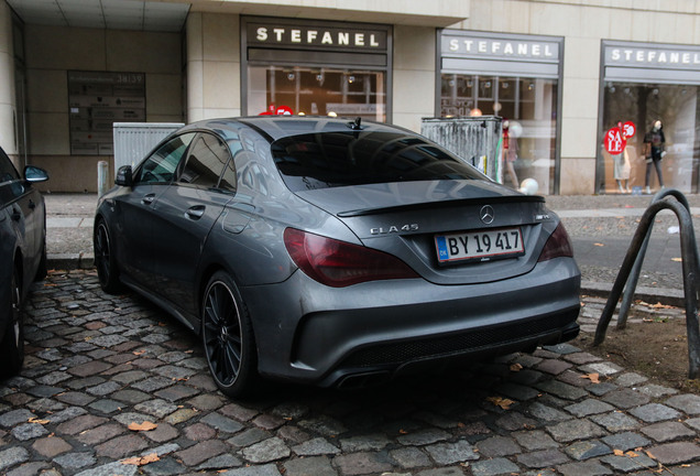 Mercedes-Benz CLA 45 AMG C117