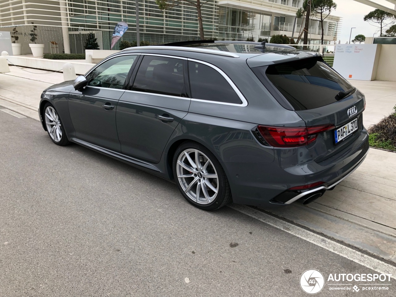 Audi RS4 Avant B9