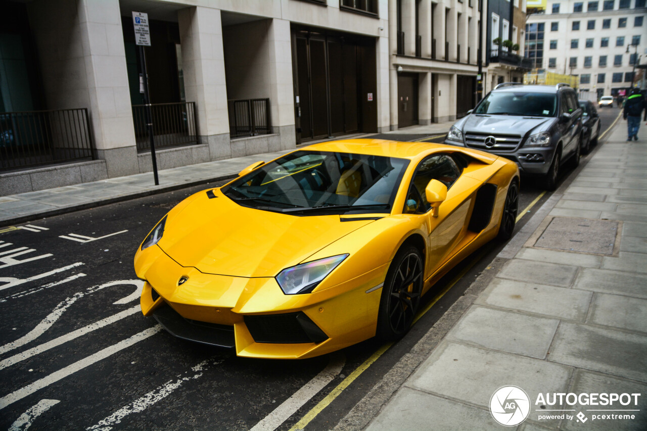 Lamborghini Aventador LP700-4